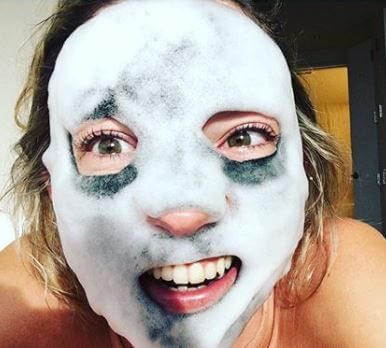 Her Daily Face Mask